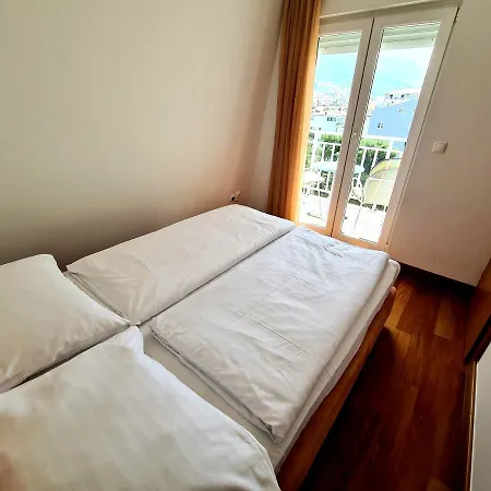 Veronika Apartment